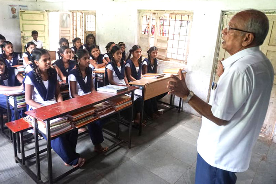 Shrimad Rajchandra Gurukul supports over 1500 children from 37 schools in Gujarat for SSC examinations.