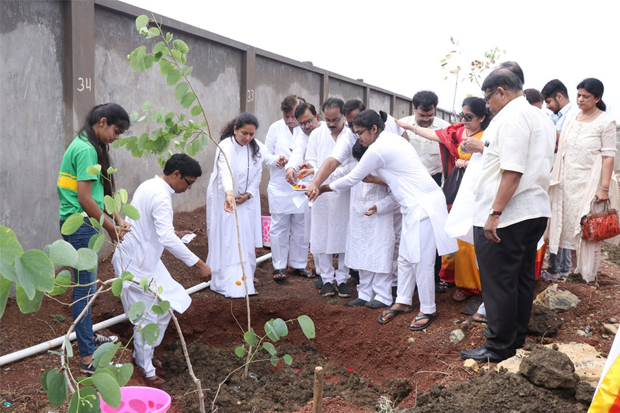 Shrimad Rajchandra Grow Green Drive in Raipur