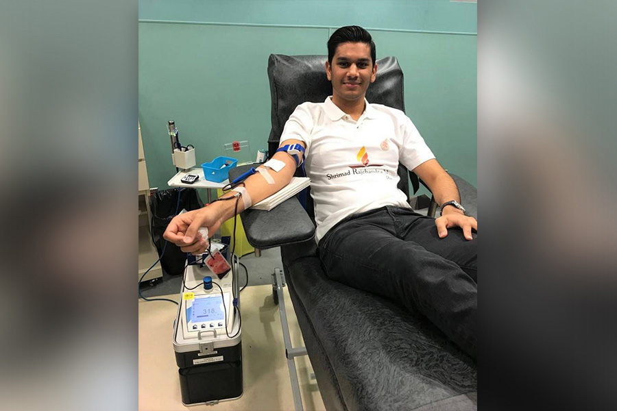 Canada Centre Comes Together to Donate Blood
