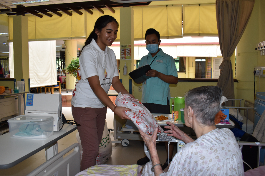 Volunteers in Singapore celebrate the birthdays of less-privileged elderly